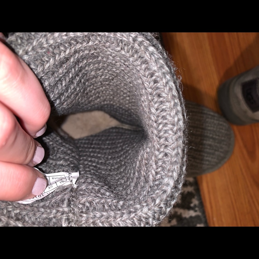 Ugg Classic Cardy II Knit Boot - Picture 6 of 7